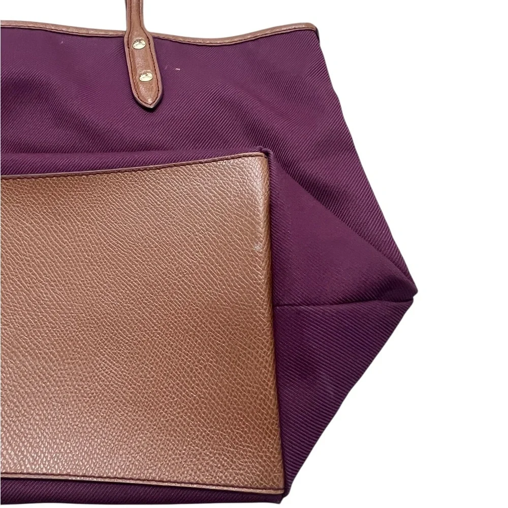 Coach Sawyer Tote - Picture 14 of 16